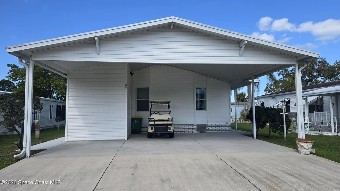 Photo of 306 Buttonwood Court