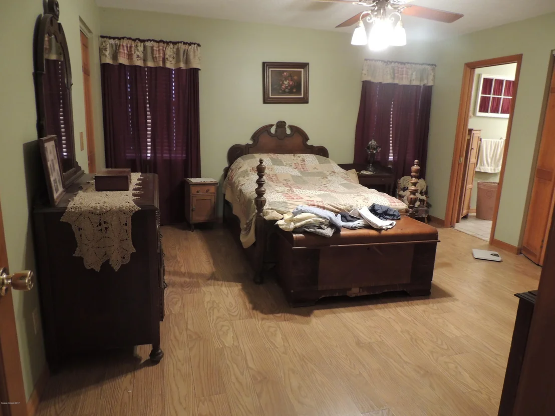 Photo of 3070 Folsom Road