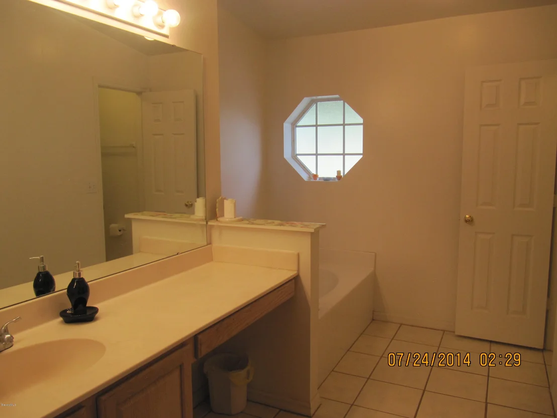 Photo of 1740 Vista Lake Circle