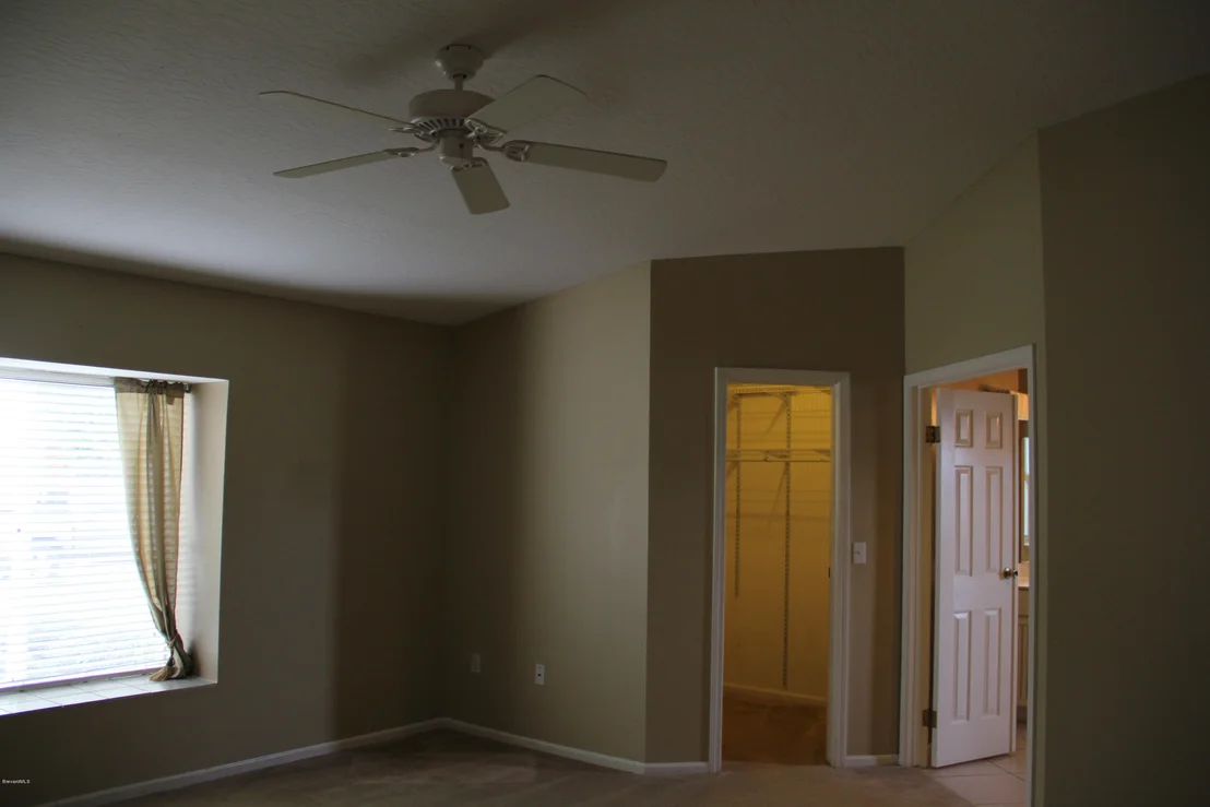 Photo of 1240 Walnut Grove Way