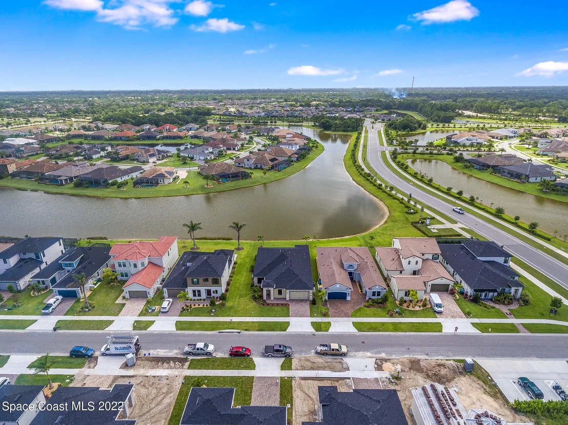 Photo of 8235 Lyside Drive