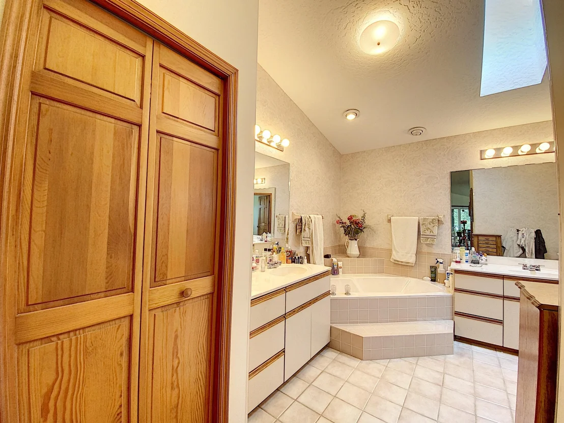 Photo of 1351 Grant Road