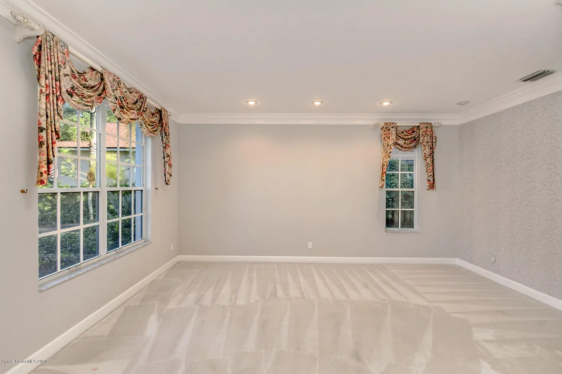 Photo of 5905 Newbury Circle