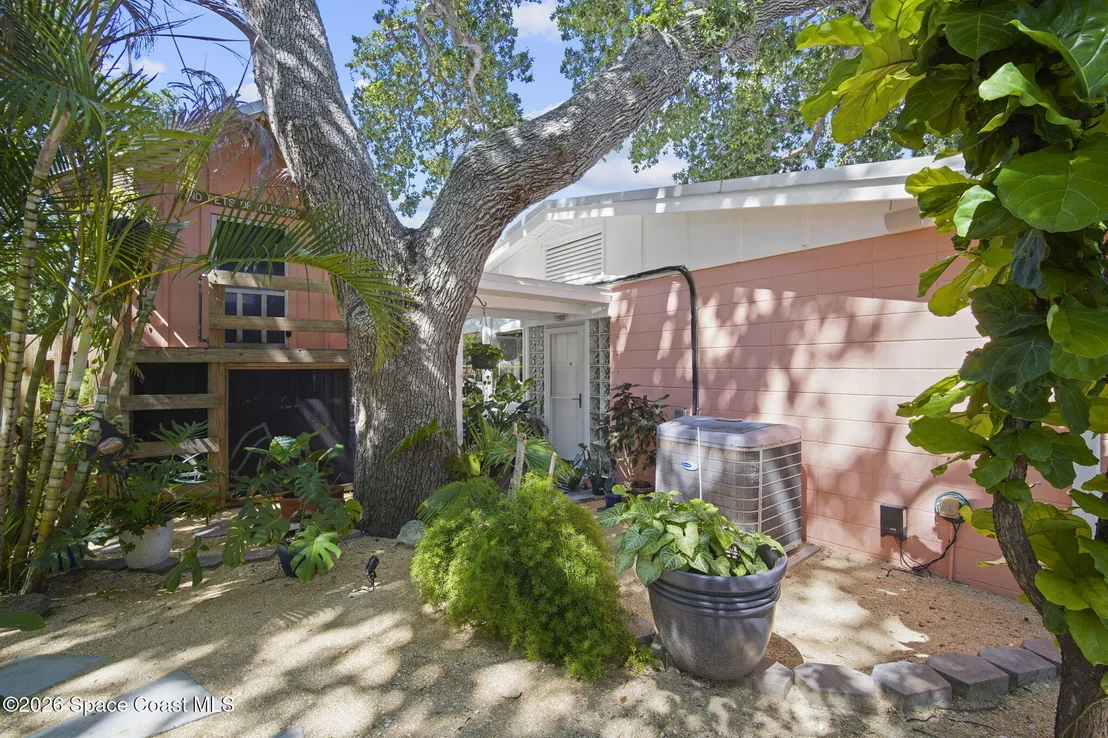 Photo of 514 Cocoa Isles Boulevard