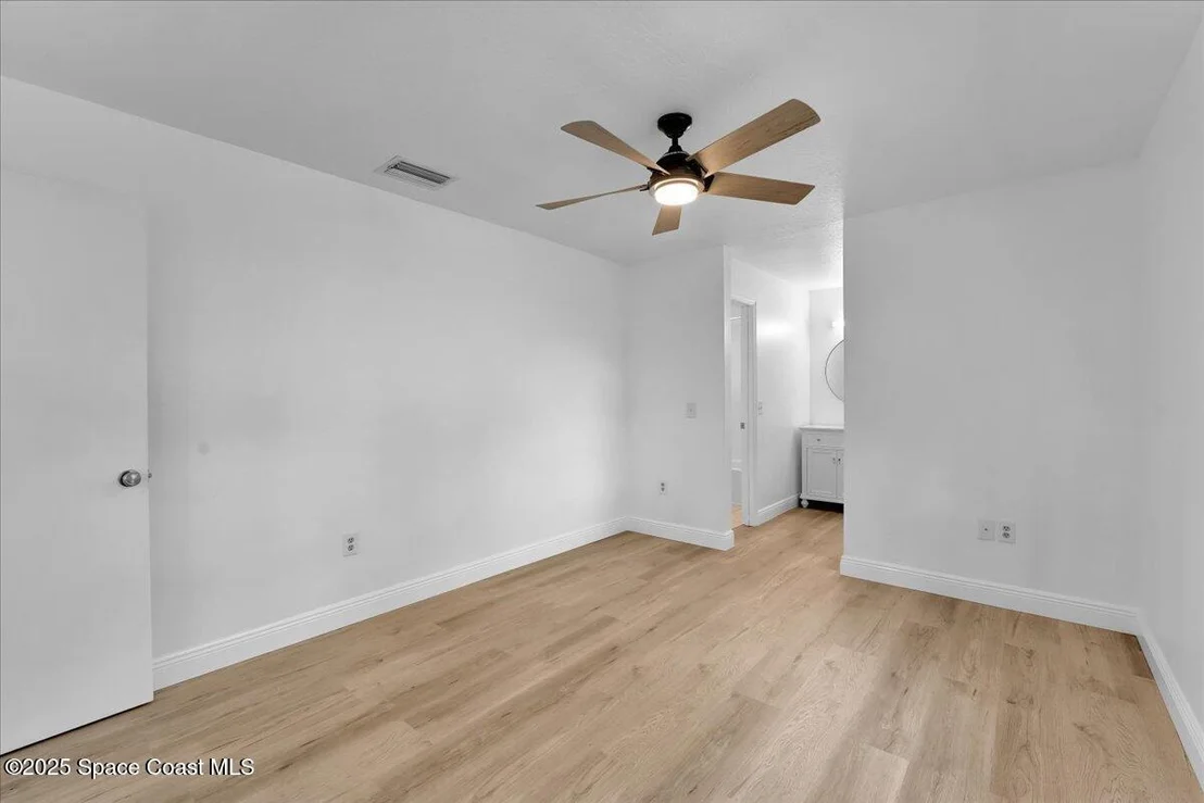 Photo of 5453 Holden Road