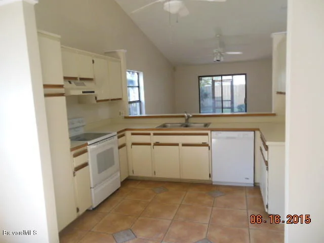 Photo of 1445 Brook Drive