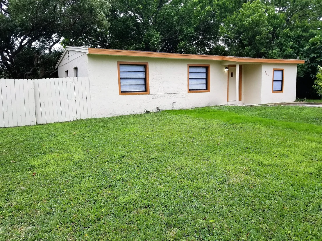 Photo of 707 Bonnie Circle