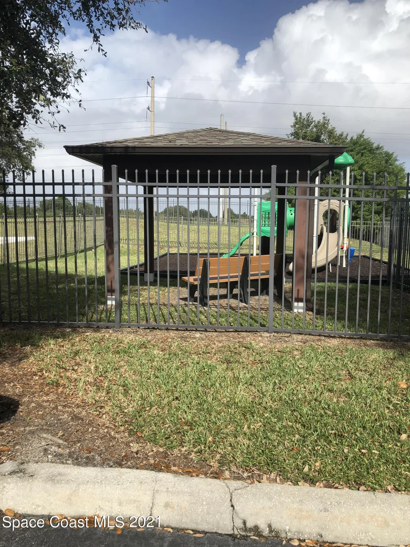 Photo of Unit 103 at 830 Luminary Circle
