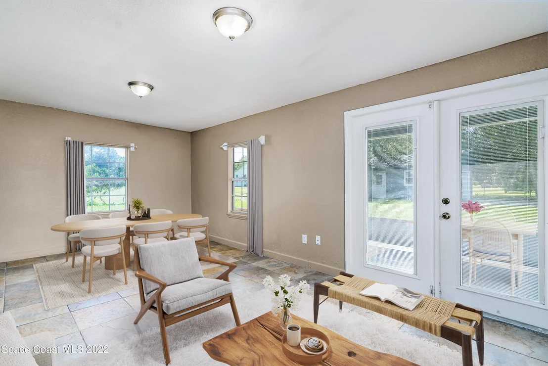 Photo of 1861 Trimble Road