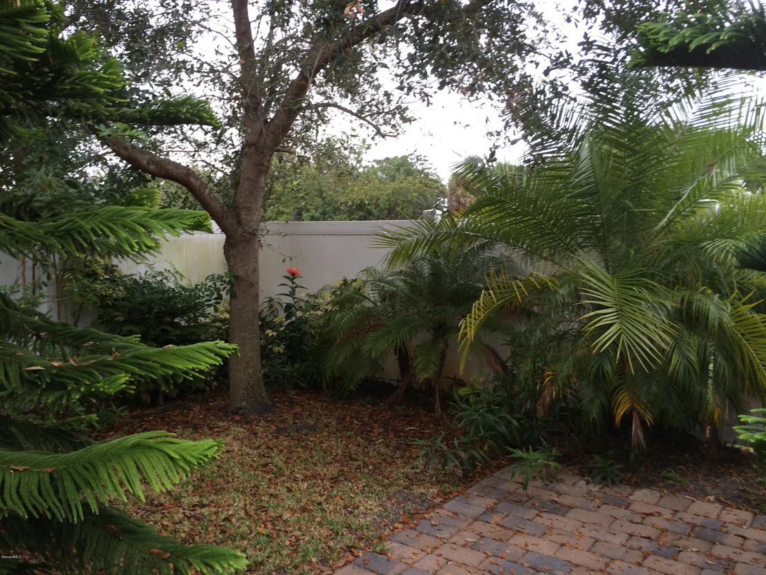 Photo of Unit 102 at 870 Luminary Circle