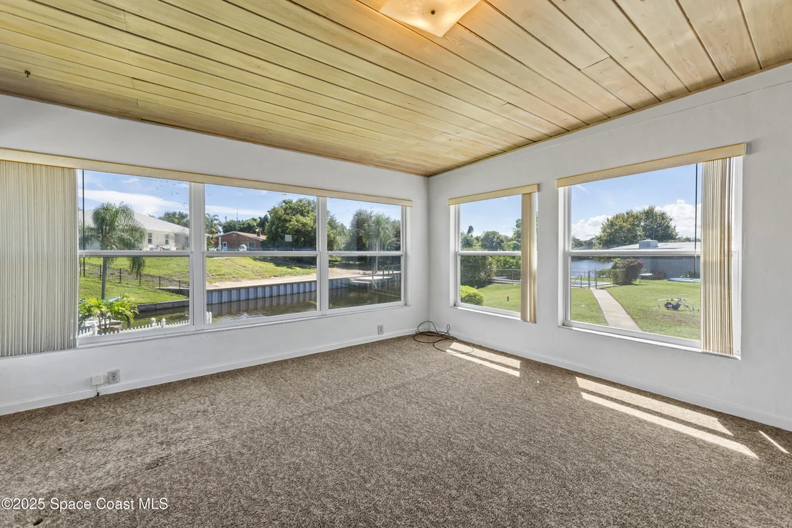 Photo of 1173 Sun Circle E