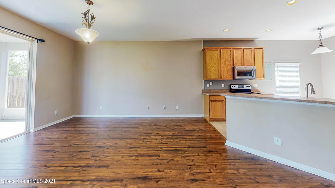 Photo of 1598 Maeve Circle