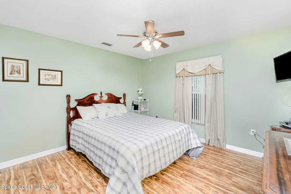 Photo of 1933 Jacques Drive