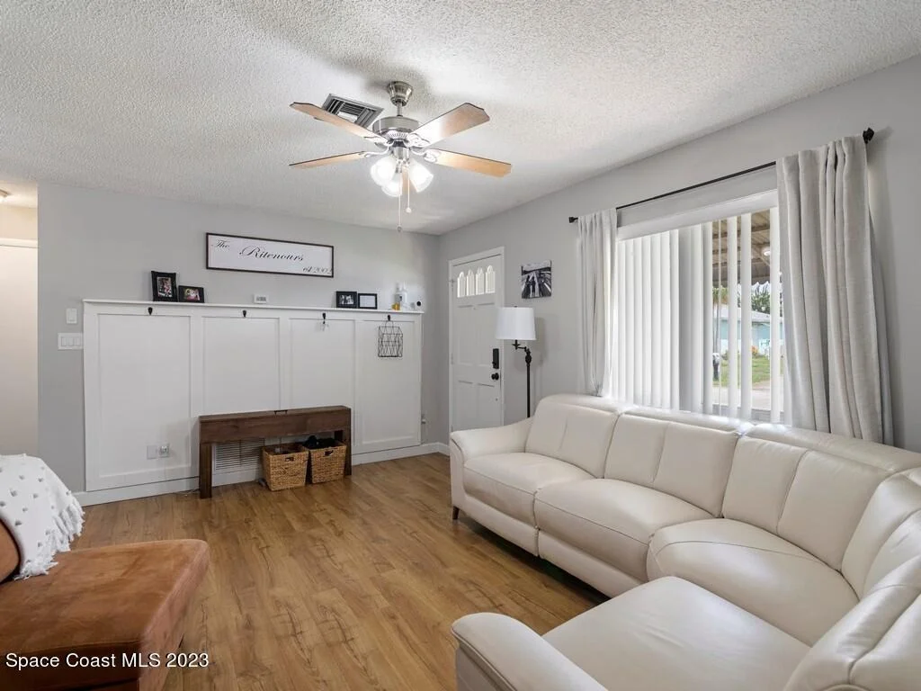 Photo of 2245 4th Place