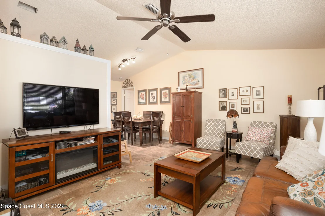 Photo of 6041 Sunflower Drive