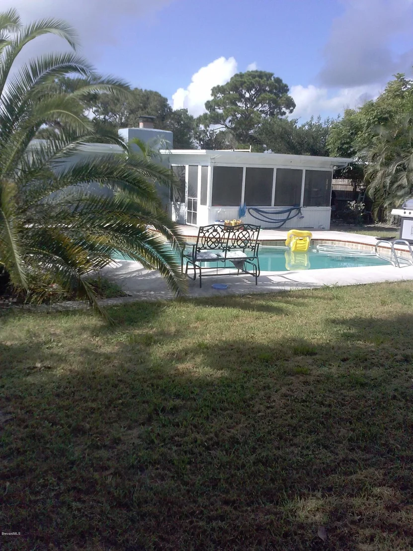 Photo of 1648 Dixie Way