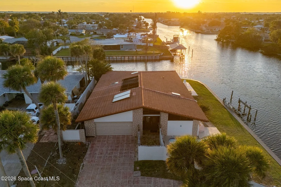 Photo of 200 Rose Drive