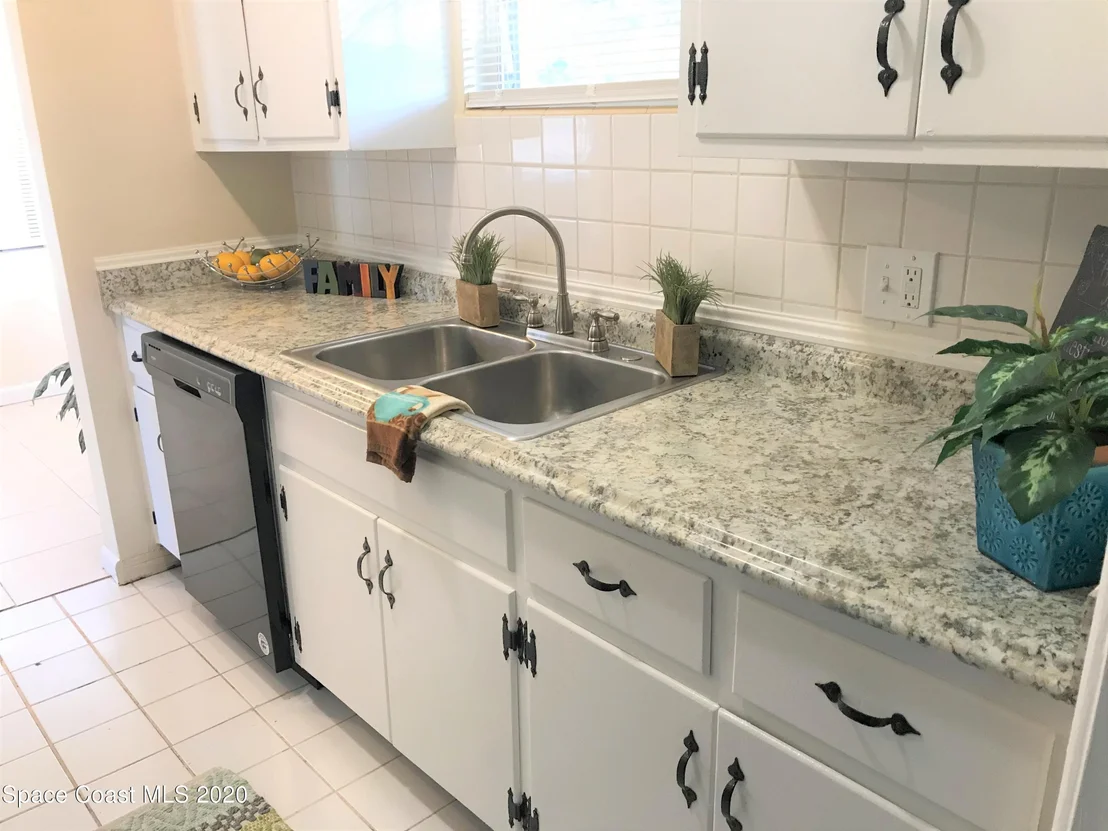 Photo of 1866 Cedarwood Drive
