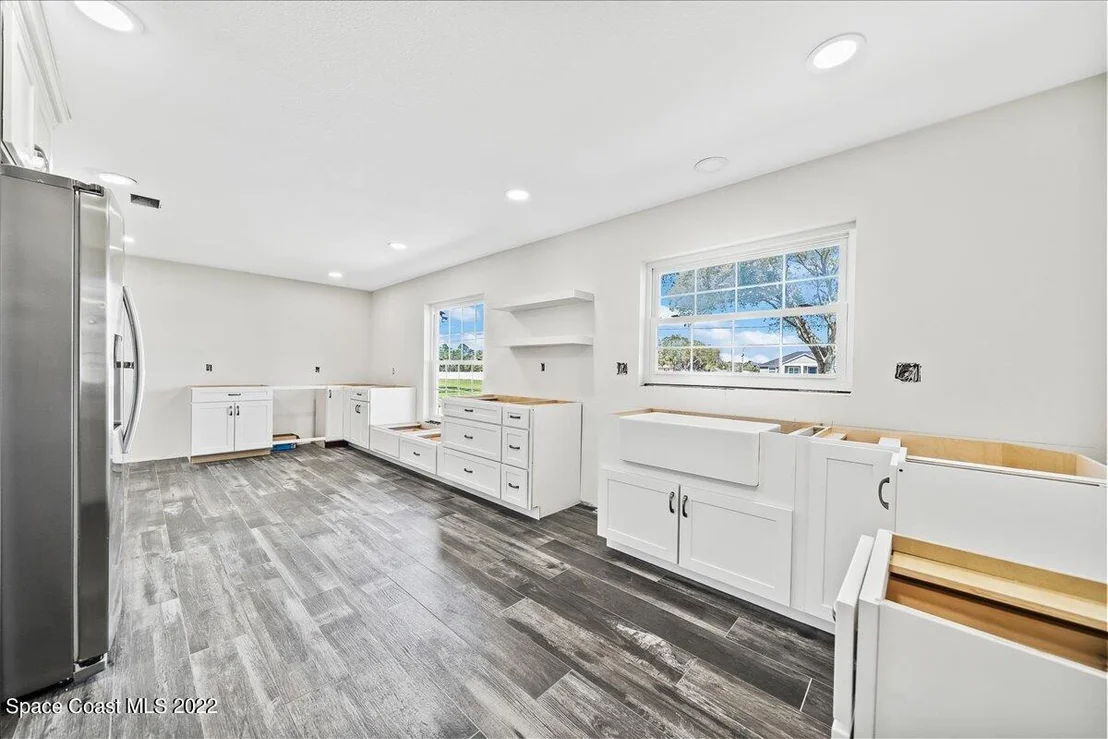 Photo of 3685 Burkholm Road