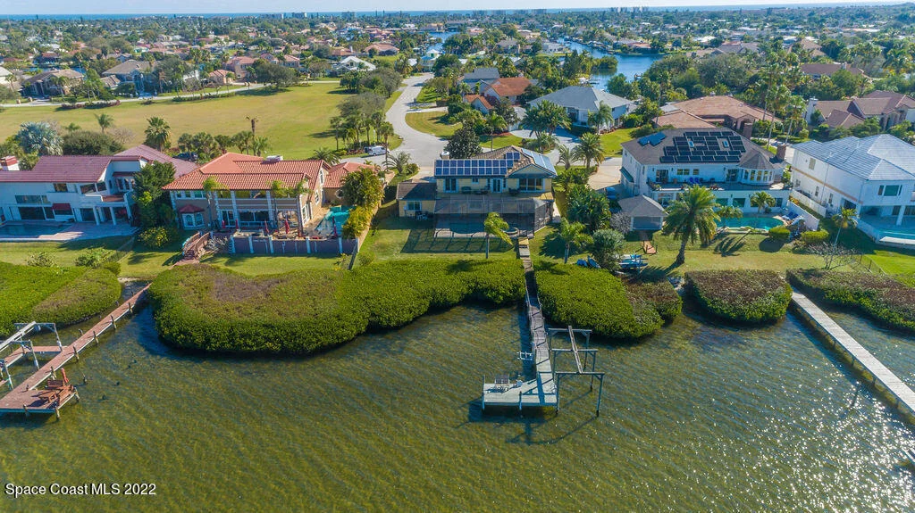 Photo of 460 Lanternback Island Drive
