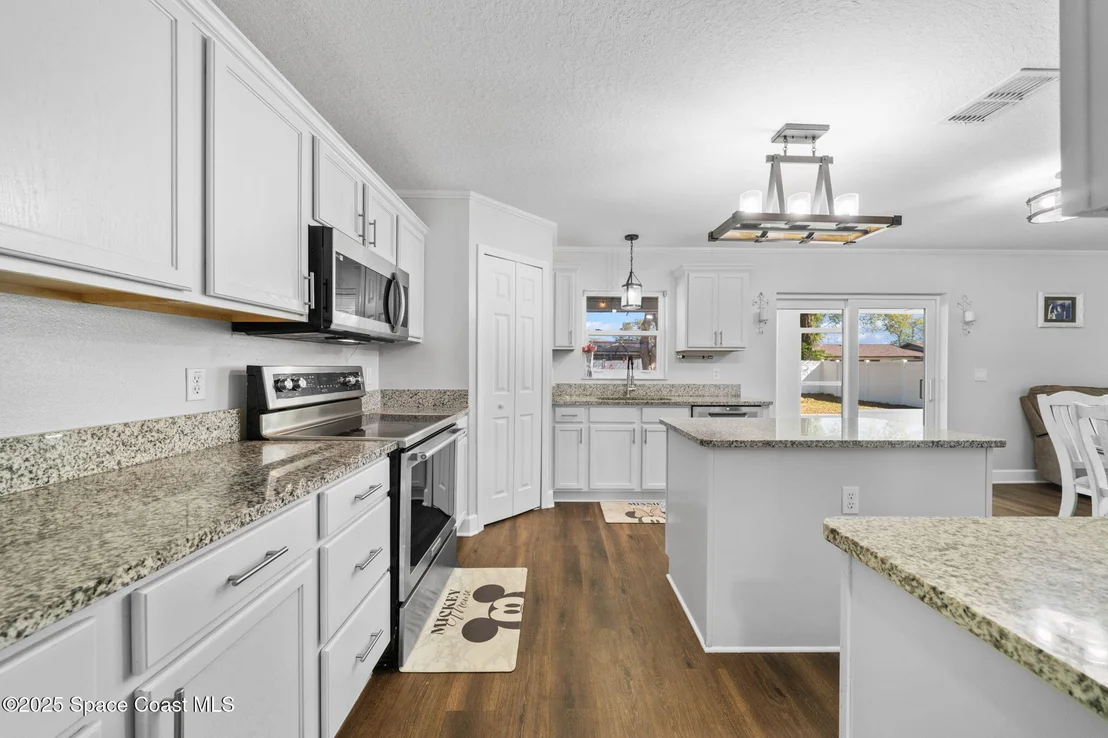 Photo of 4620 Robert Street