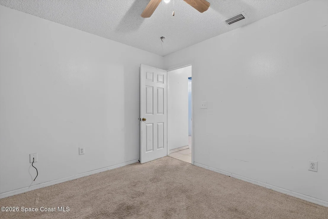 Photo of 1091 Ray Road SE