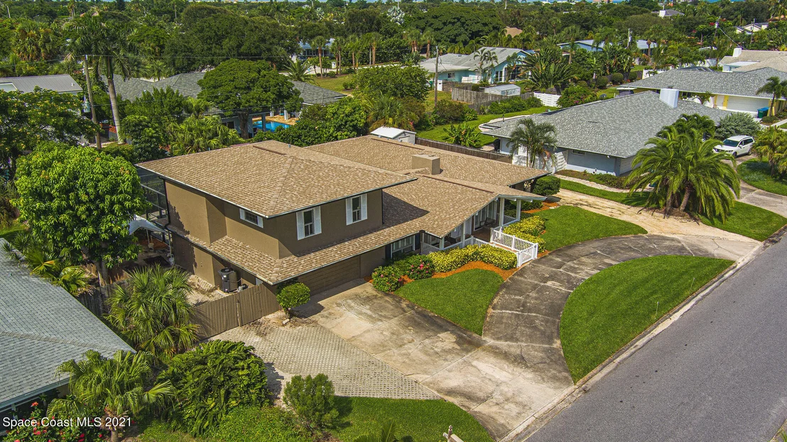 Photo of 616 Hibiscus Trail