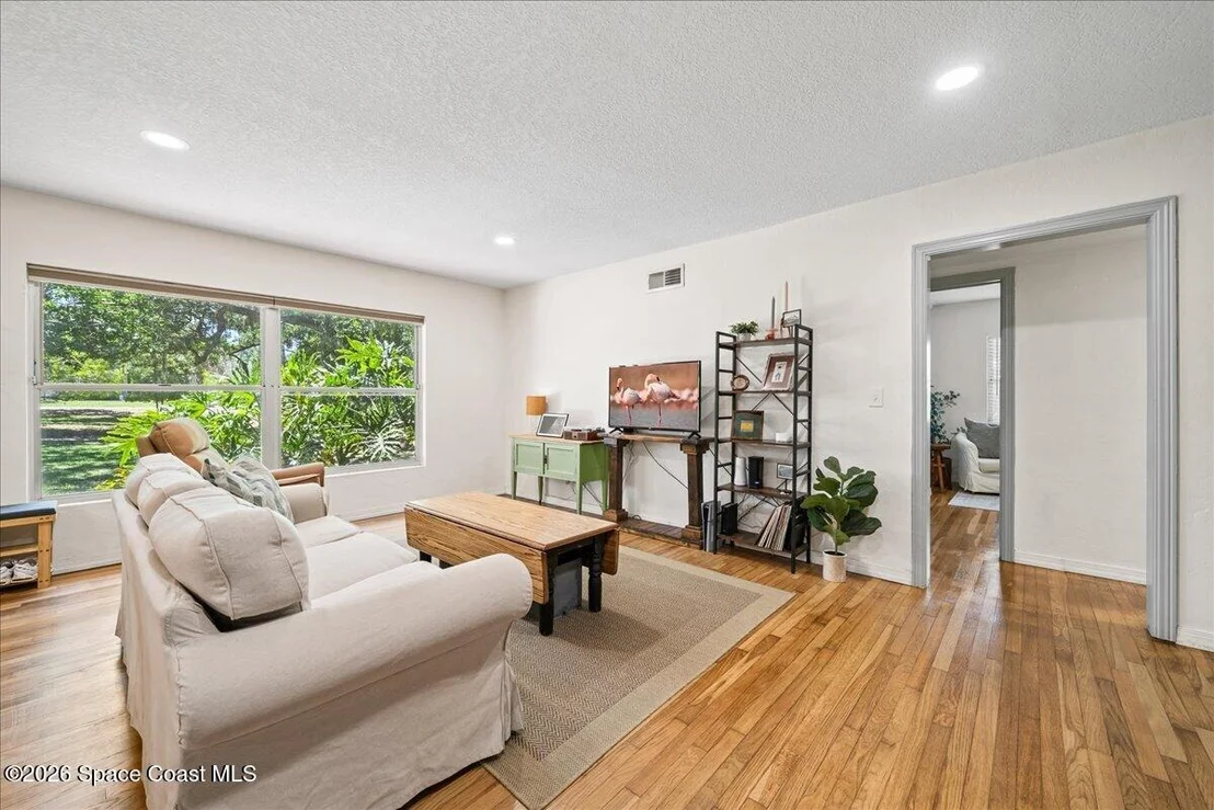 Photo of 954 Placid Drive