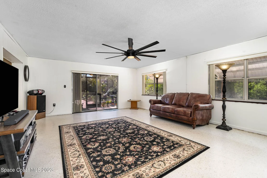 Photo of 709 Thomas Avenue