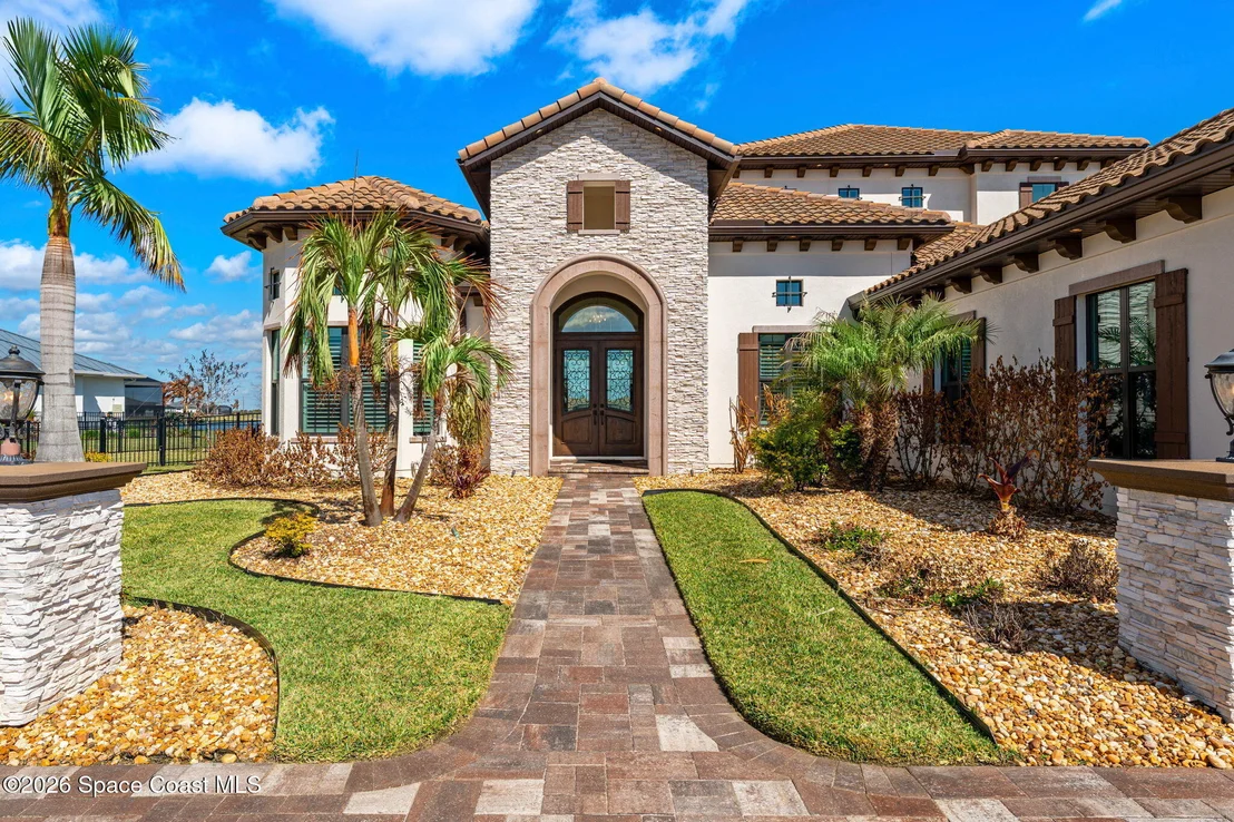 Photo of 3638 Lake Adelaide Place