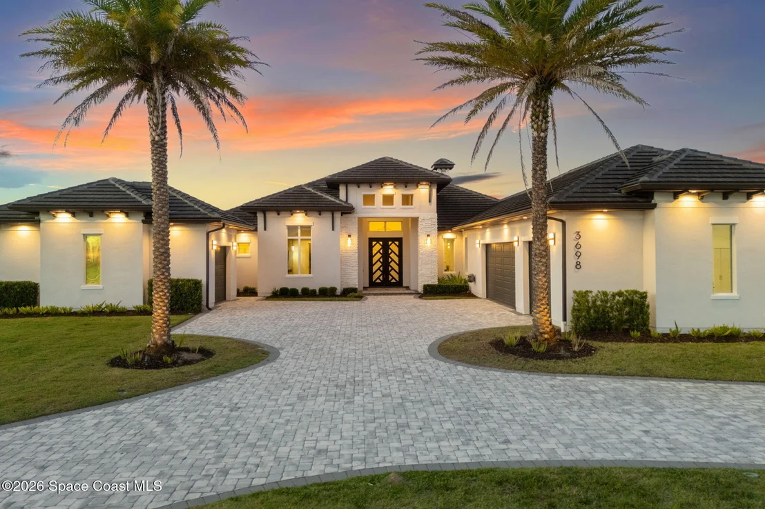 Photo of 3698 Lake Adelaide Place