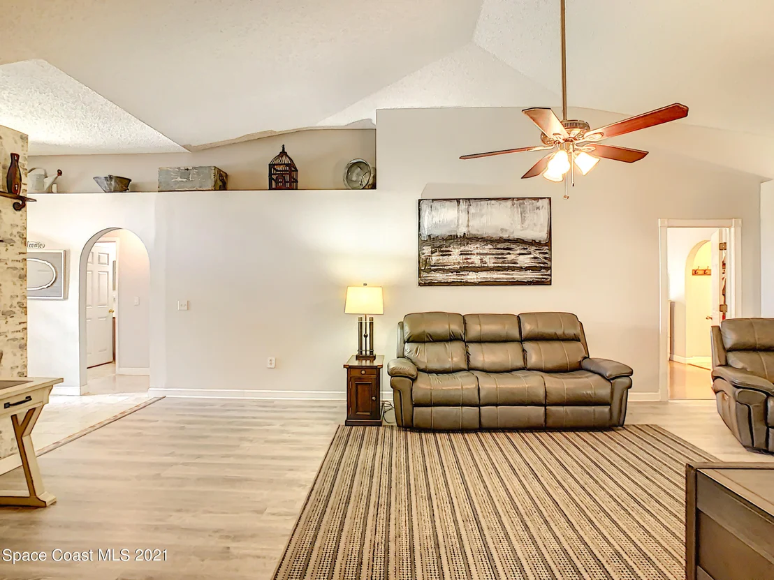 Photo of 4087 Four Lakes Drive
