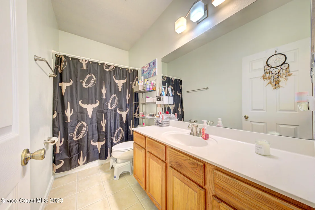 Photo of 194 Dryden Circle