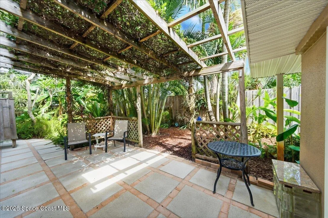 Photo of 180 5th Street