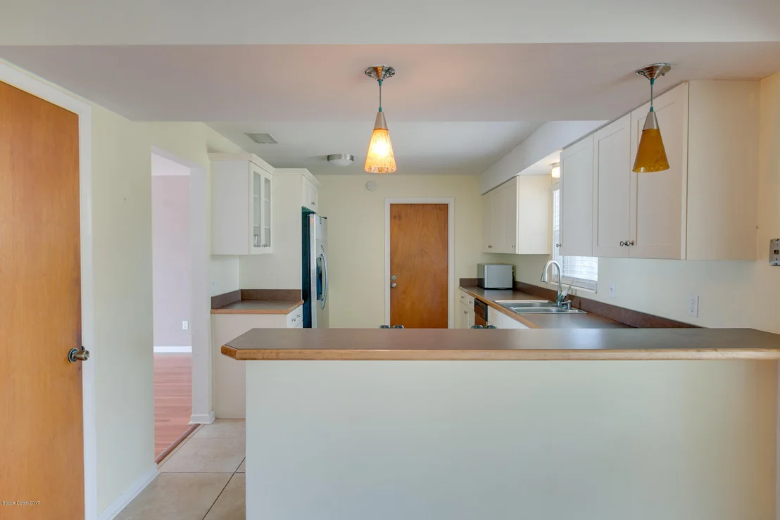Photo of 1059 La Paloma Drive