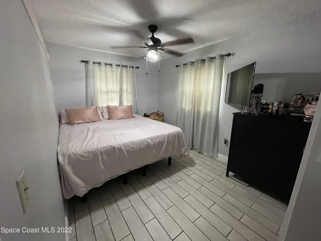 Photo of 4097 Robinhood Drive