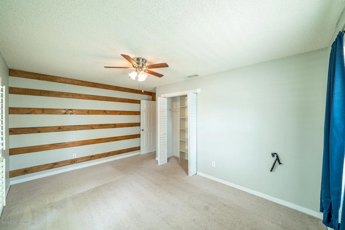 Photo of 2898 Corbusier Drive