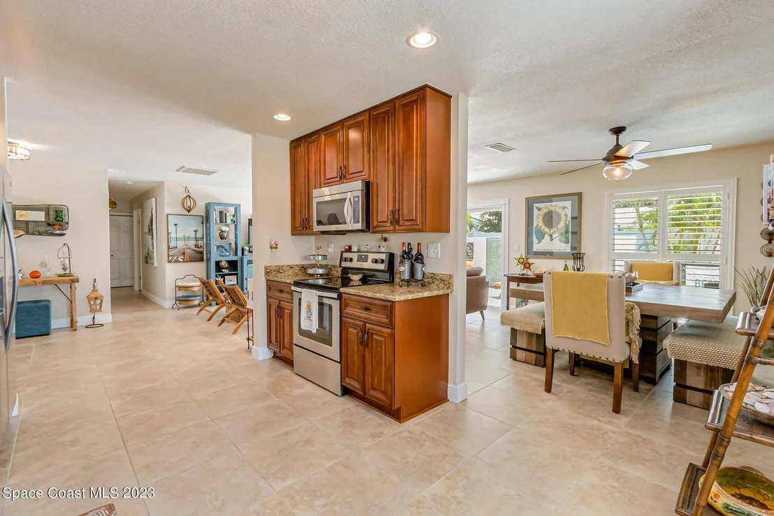 Photo of 340 Dorset Drive