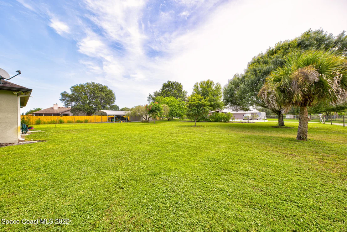 Photo of 3945 Post Road