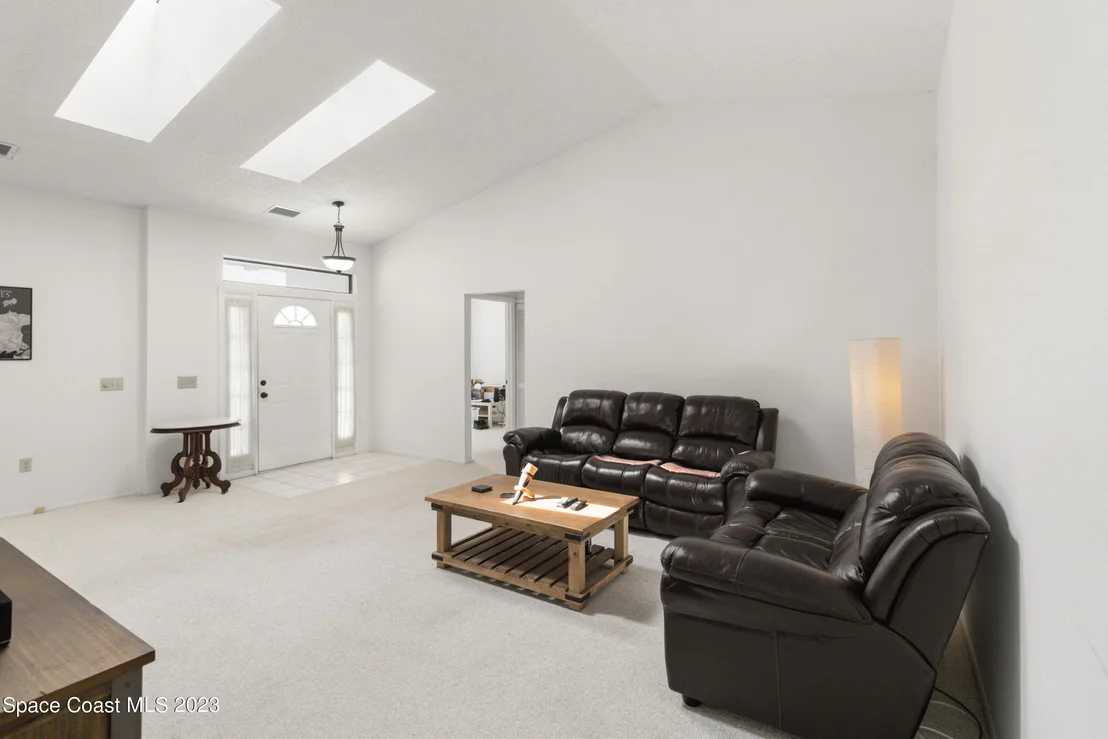 Photo of 1744 Clover Circle