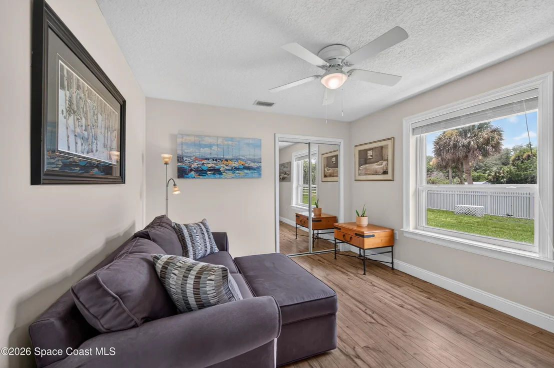 Photo of 5365 Pine Street