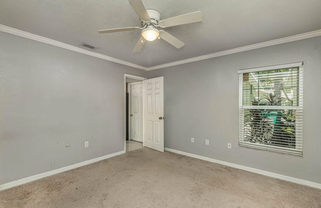 Photo of Unit 7 at 1475 Beechfern Drive