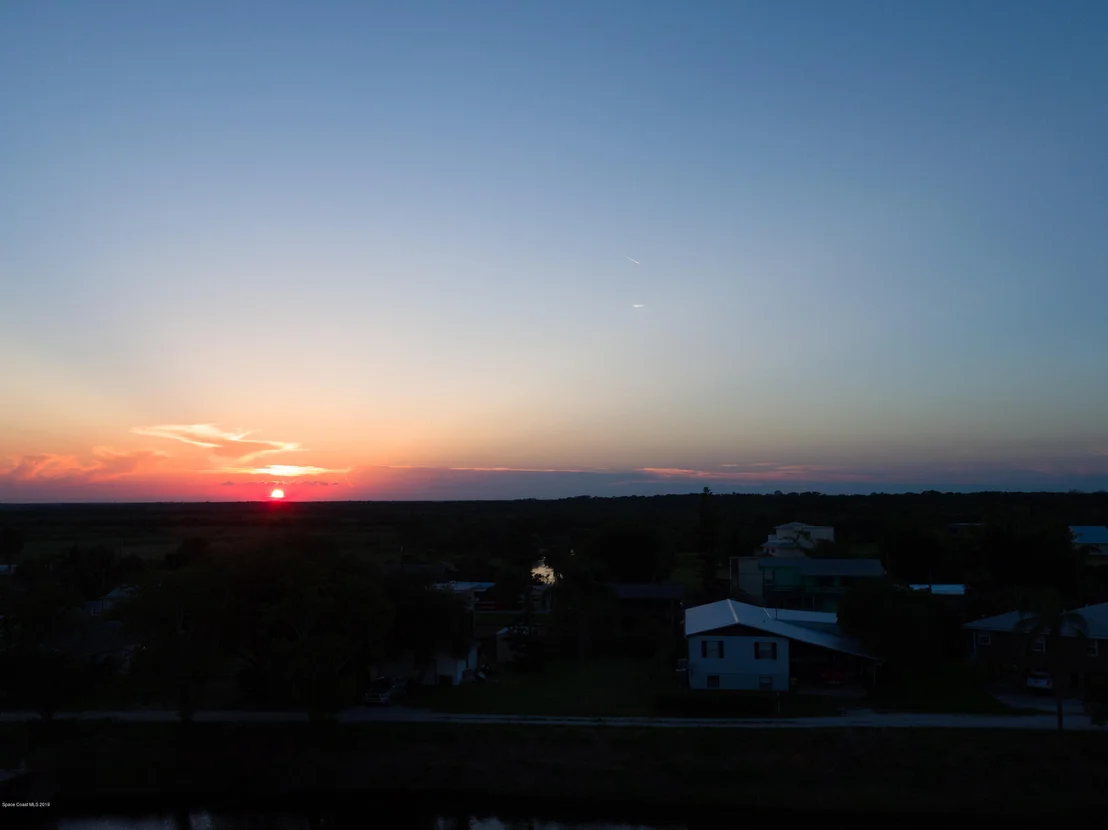 Photo of 826 Cardinal Road