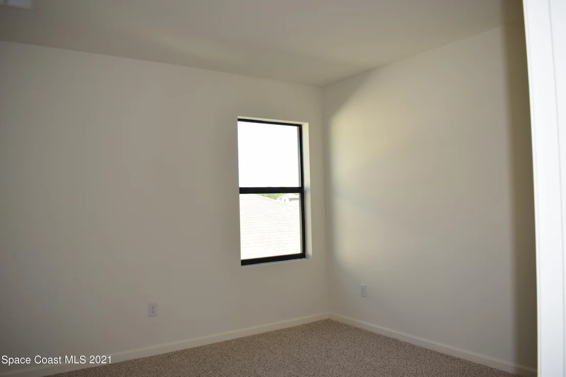 Photo of 319 Wiregrass Avenue