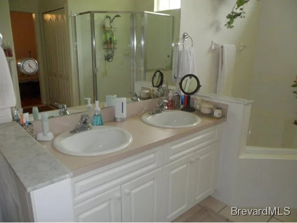 Photo of 310 NE Esterbrook