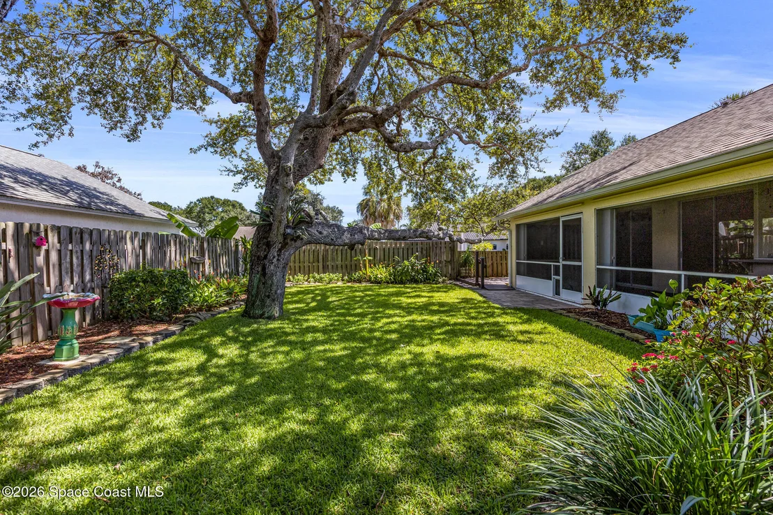 Photo of 2220 Plantation Drive