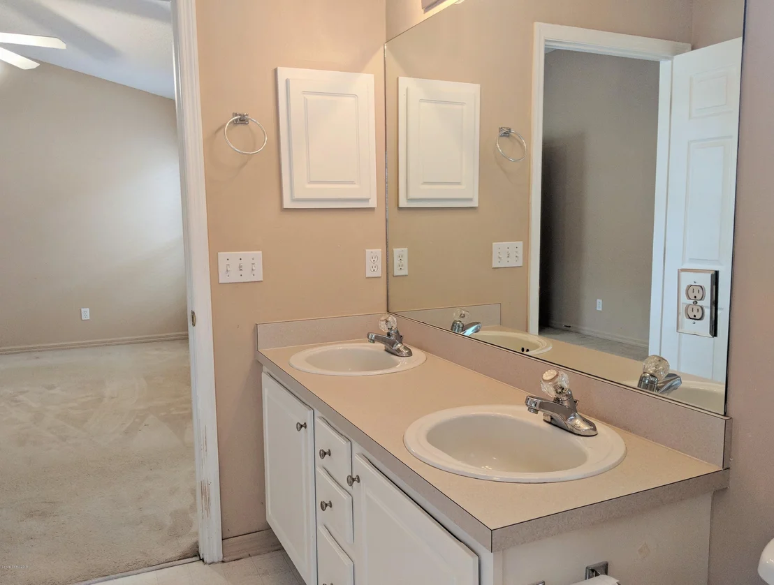 Photo of 665 Sedgewood Circle