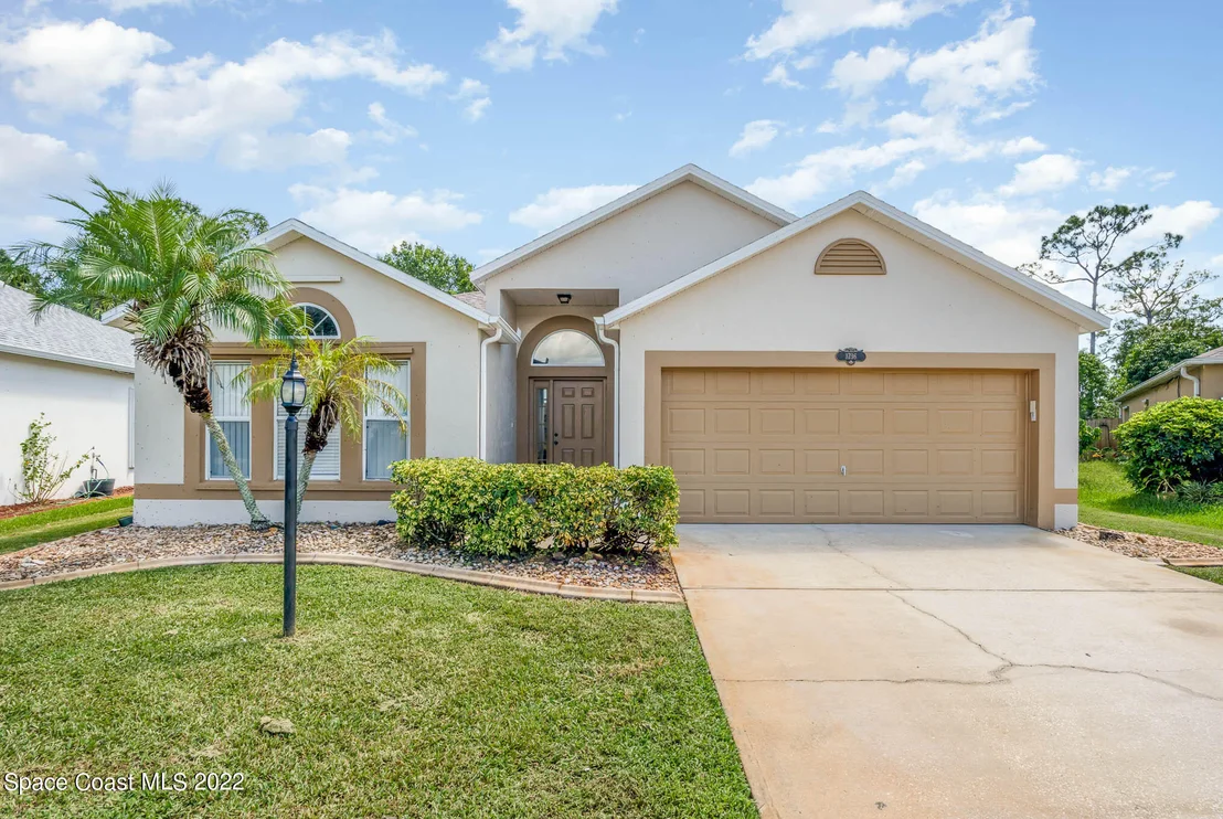Photo of 1736 Vista Lake Circle