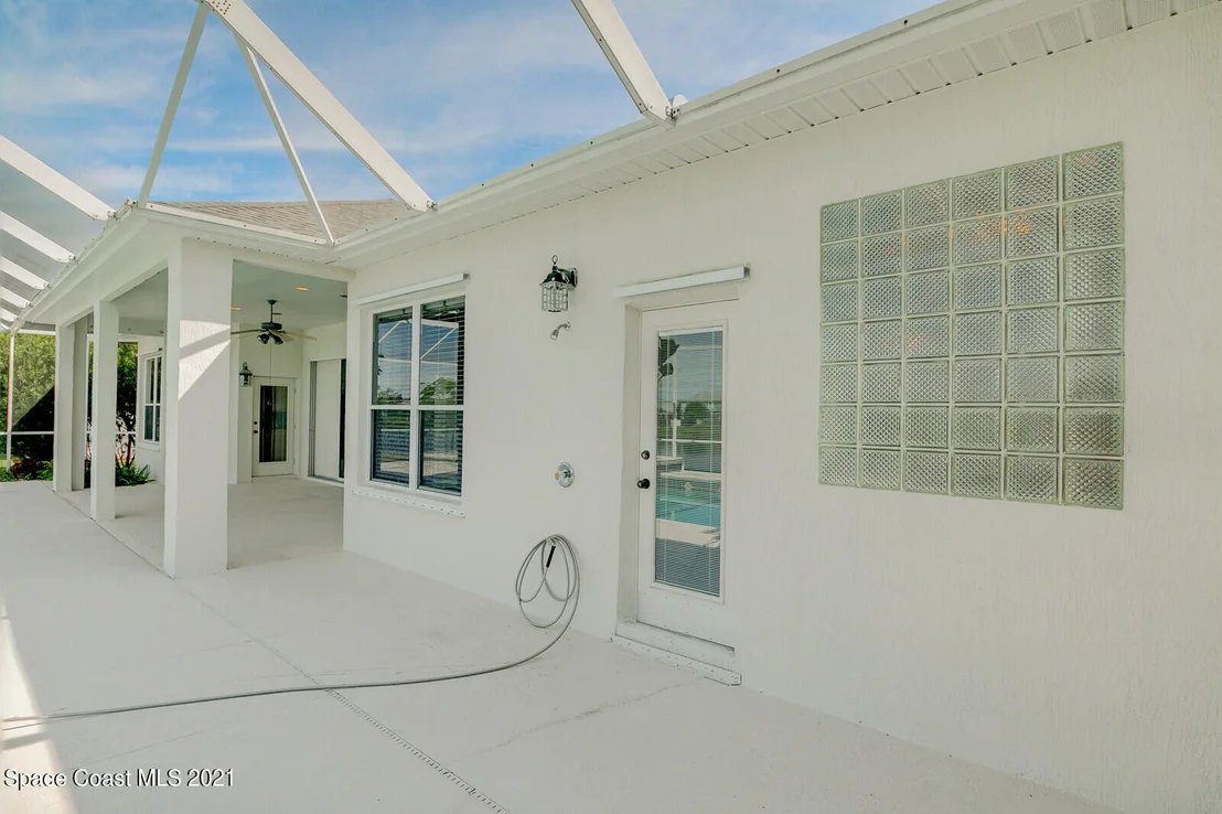 Photo of 1420 Cape Sable Drive