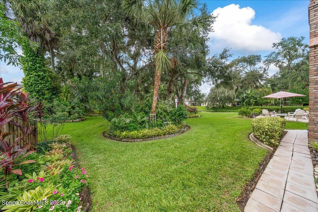 Photo of 2372 Woodfield Circle
